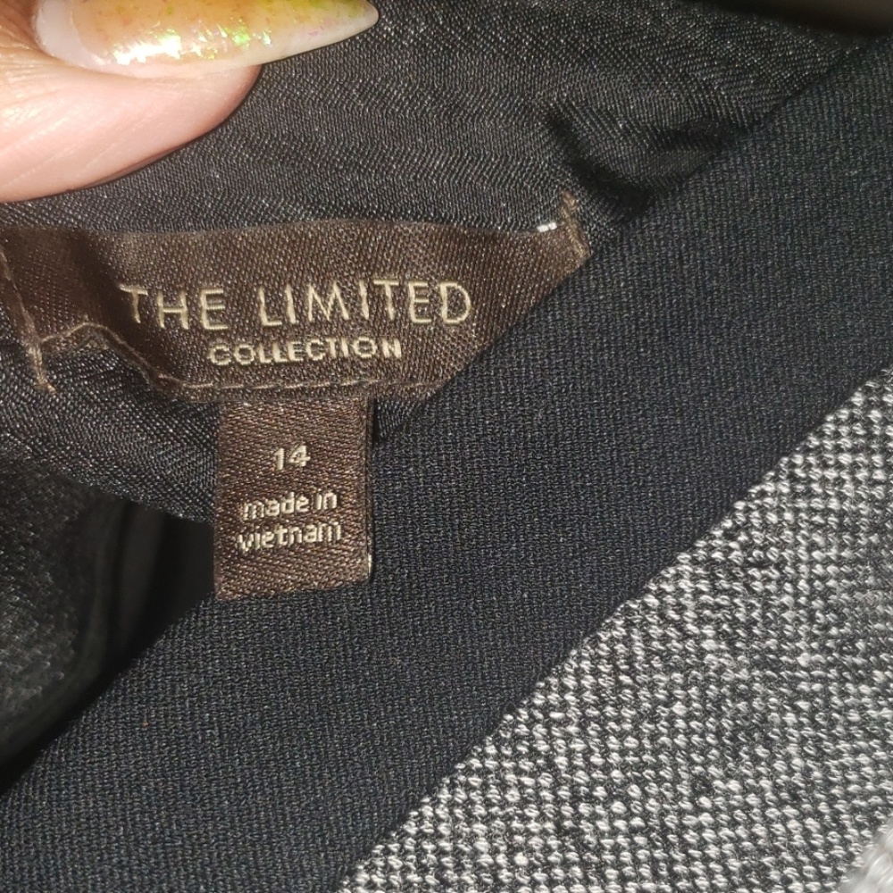 3 Piece Suit, Blazer, Dress, Skirt. - Picture 3 of 6